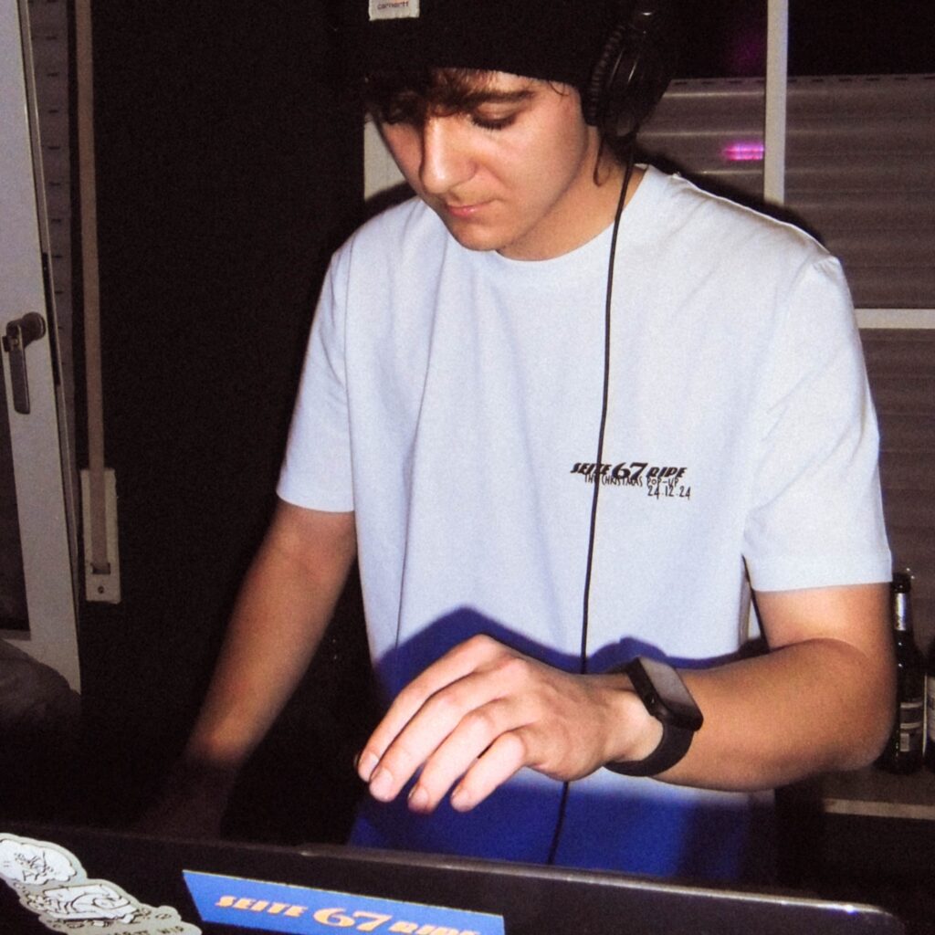 DJ mit RIPE x Seite67 T-Shirt